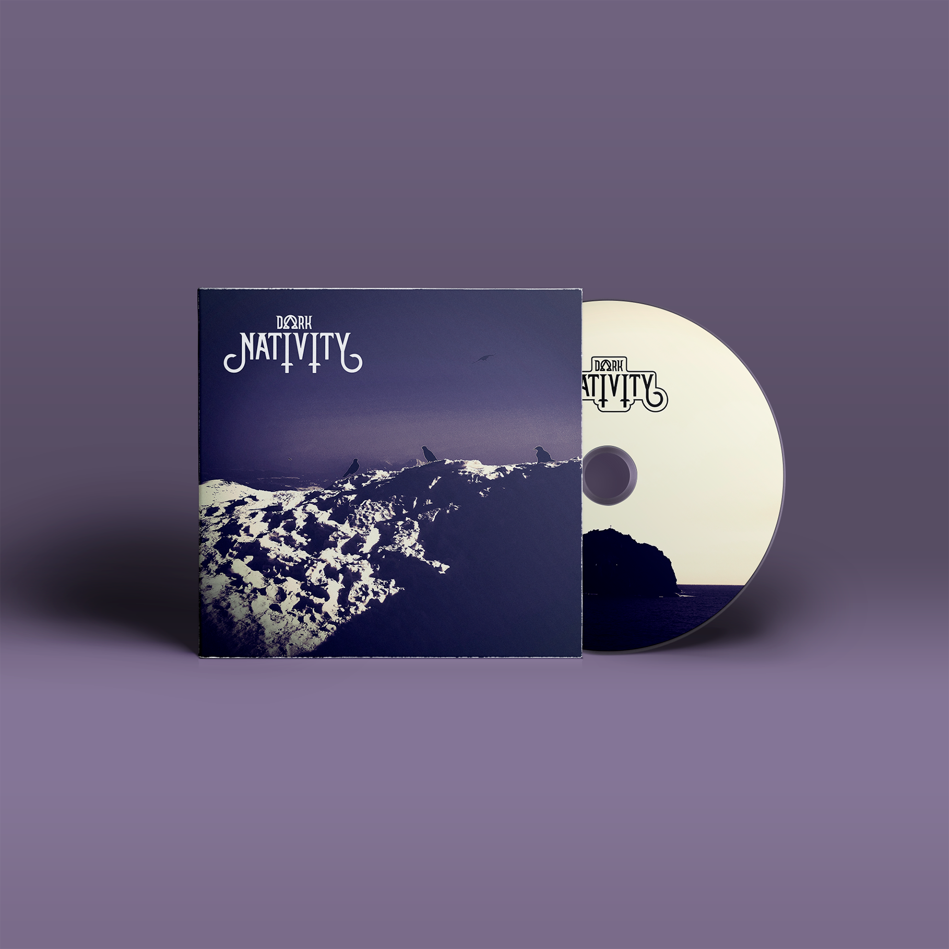 "Dark Nativity" von "Dark Nativity" auf CD. Lila Cover mit weißem Motiv und weißer Schrift. Weiße CD mit lila Motiv und lila Schrift.