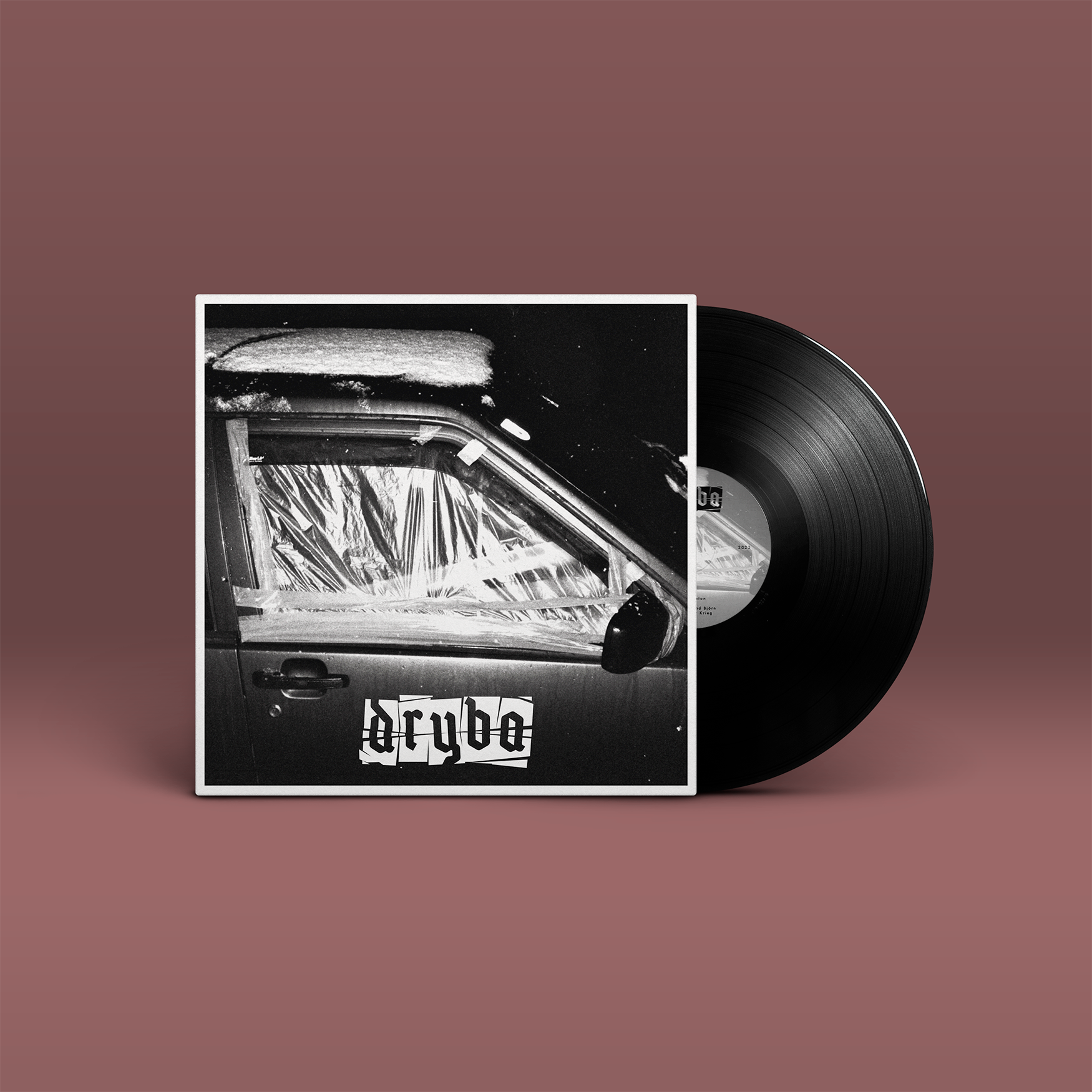 "Dryba" von "Dryba" auf Vinyl. Schwarz-weißes Cover, schwarze Schallplatte.