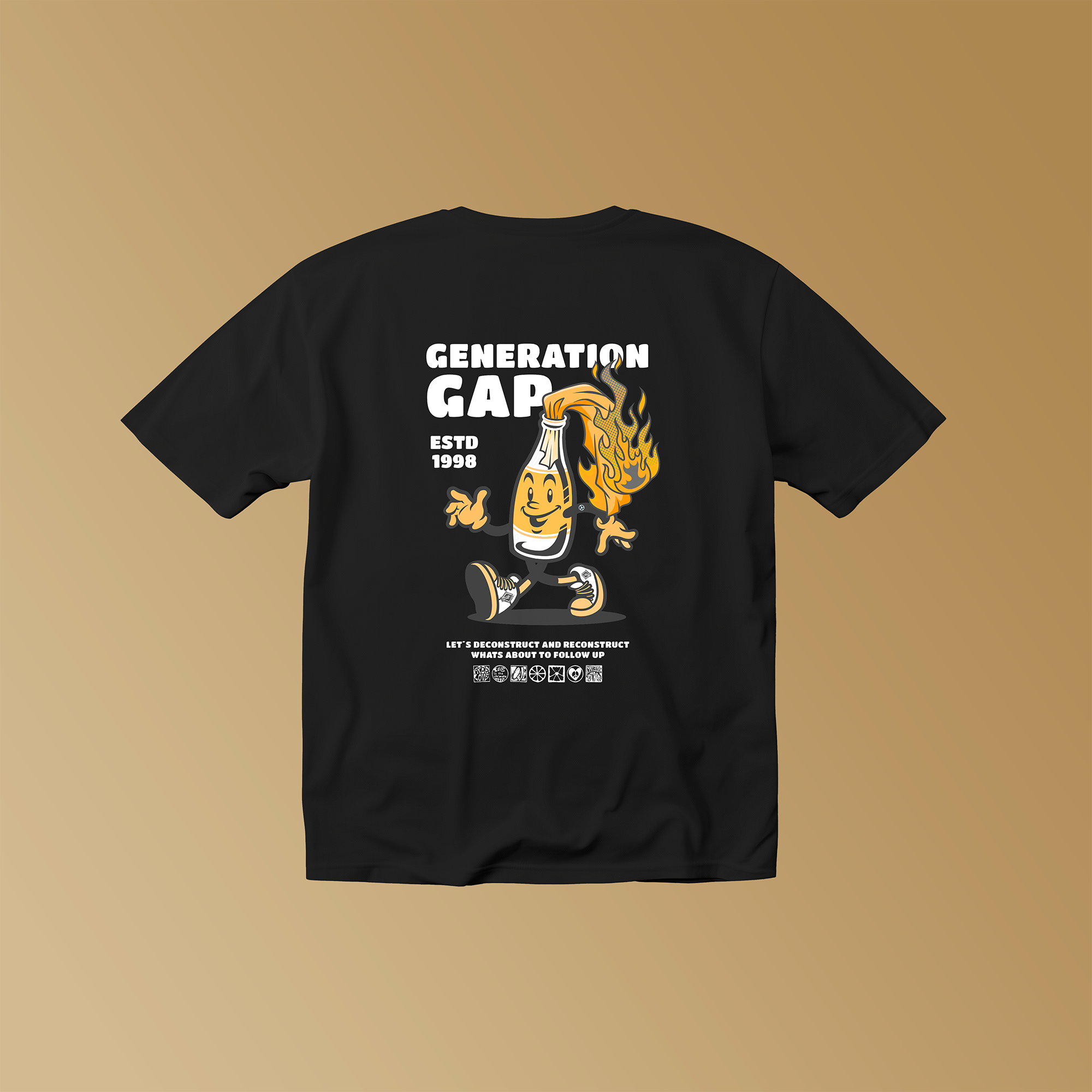 Schwarzes T-Shirt mit weiß-orangem Aufdruck, Text: "Generation Gap, ESTD 1998"