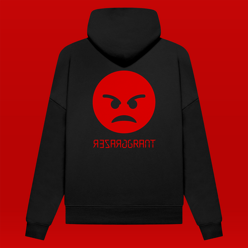 Schwarze Kapuzenweste, Rückansicht. mittig auf dem Rücken ein roter, wütender Smiley, darunter das Logo von "Grazer Grant"