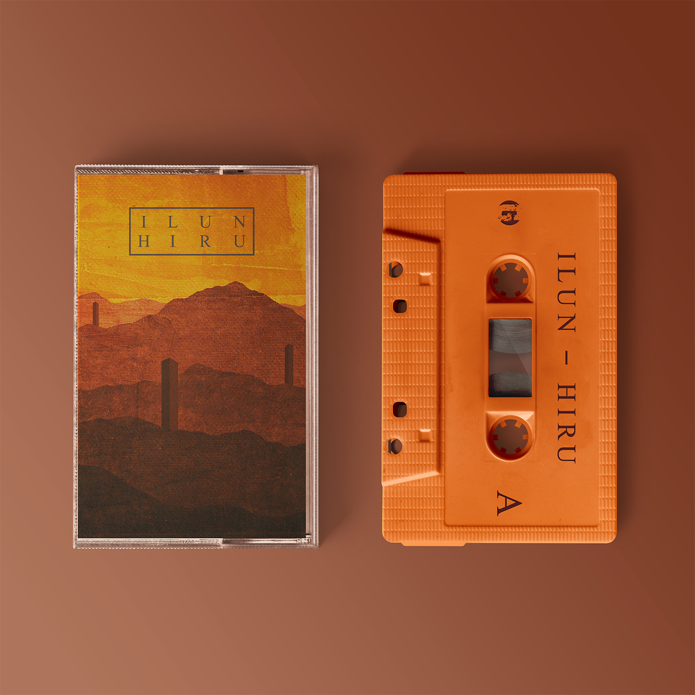 Das Album "Hiru" der Band "Ilun". Gelb-braunes-Cover, oranges Tape.