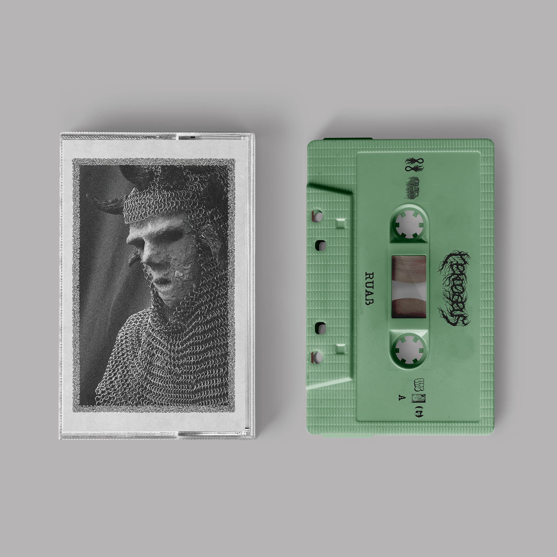 "Ruaß" von "Nekrodeus" auf Tape. Graues Cover, minzgrünes Tape mit schwarzer Schrift.