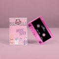 "Diverse Themen" von "Wortvehla". Rosa Cover mit buntem Motiv, pink-schwarzes, transparentes Tape.