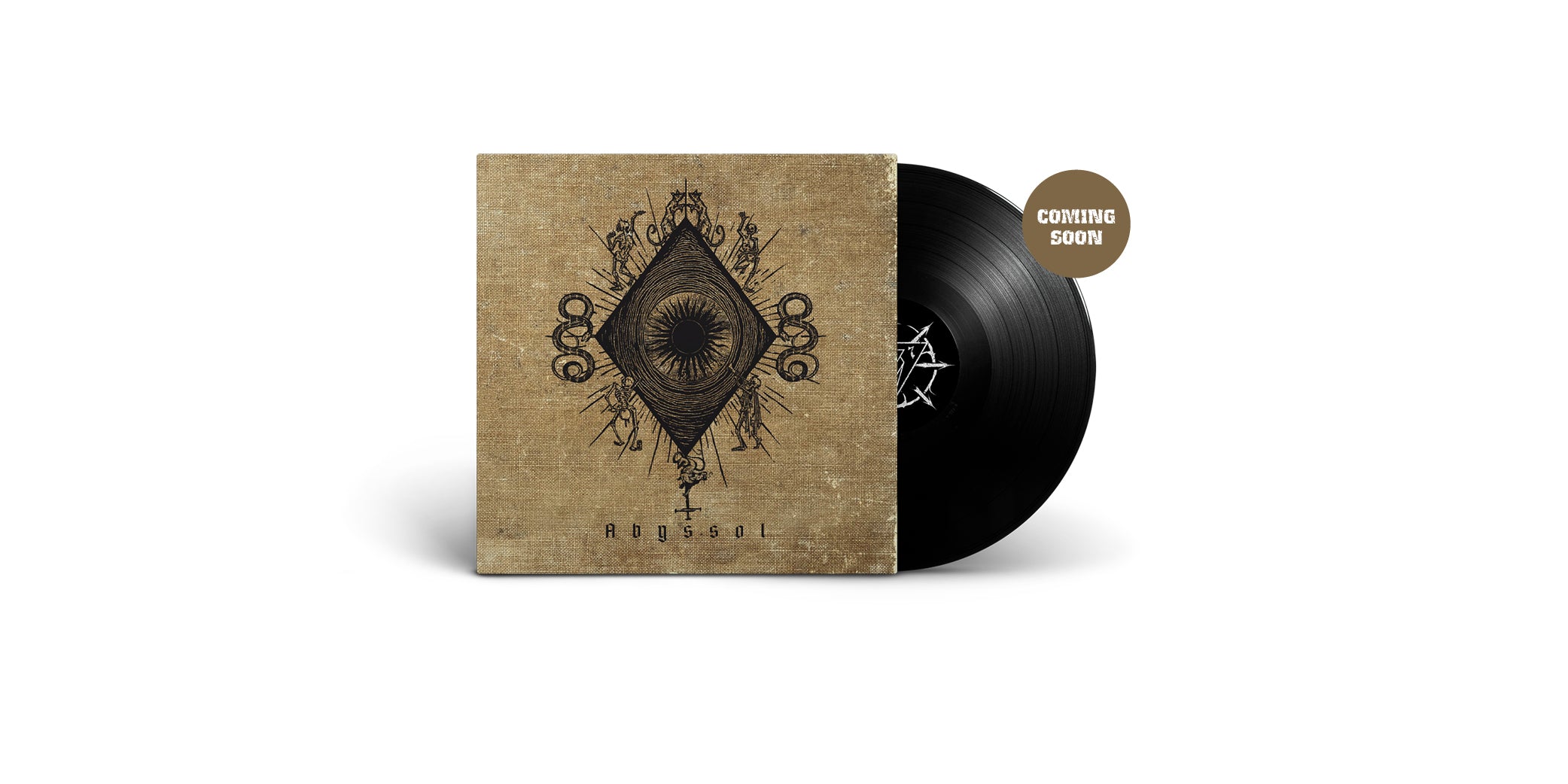 Das Album "Abyssol" der Band Plaguepreacher. Braun-beiges Vinyl-Cover mit schwarzem Motiv, schwarze Schallplatte. Rechts oben ein brauner Störer mit dem Text "Coming Soon".